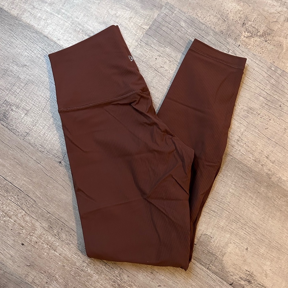 EUC lululemon ribbed Align 25” in Roasted Brown sz 6